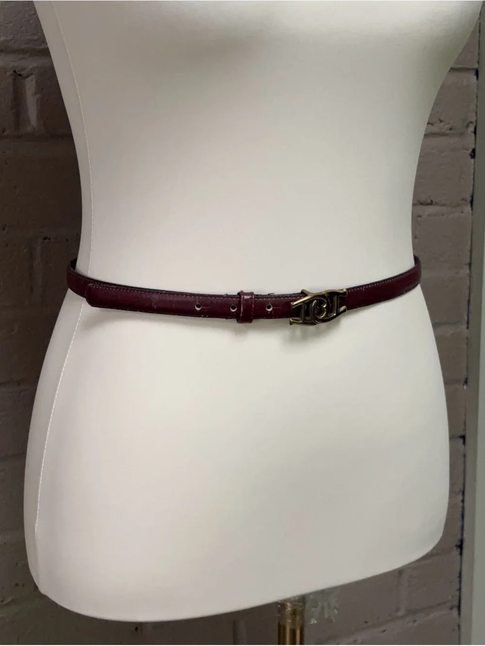 Etienne Aigner Vintage 1/2 inch Leather Belt with Gold-Tone Logo Buckle